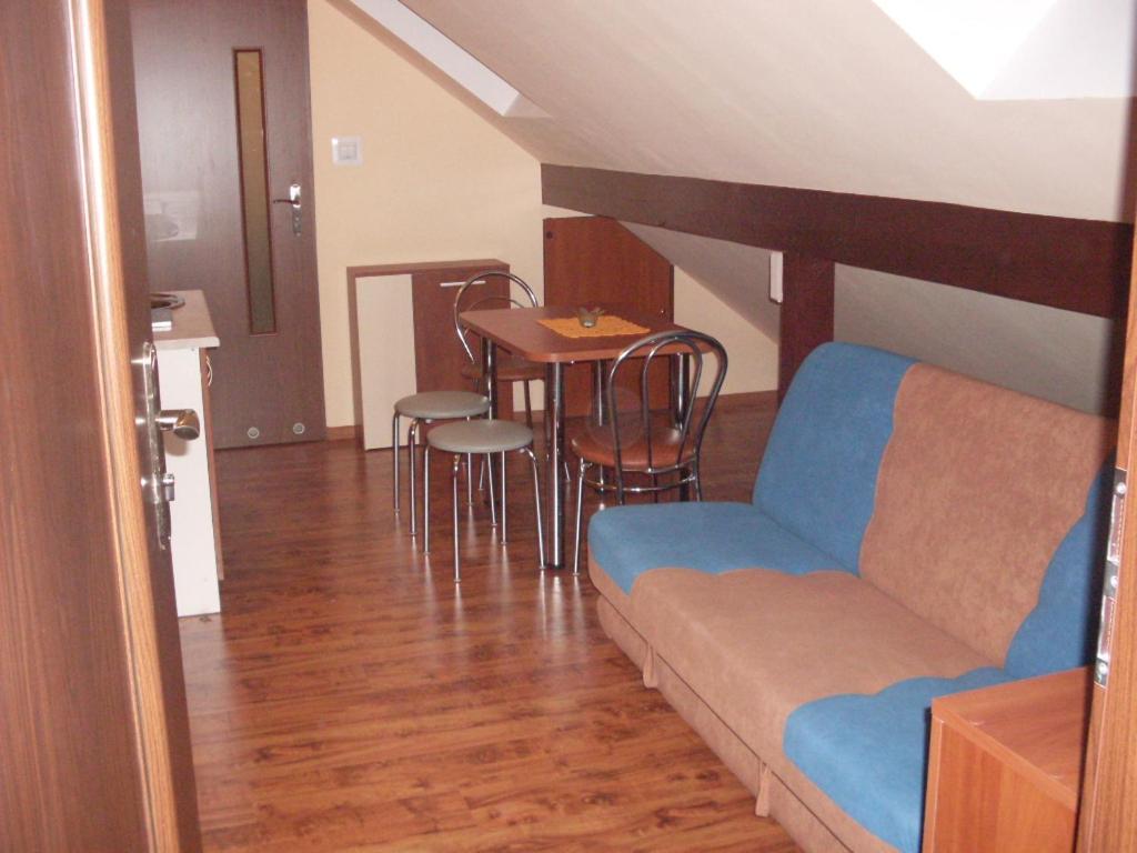W.Mieczowa Apartment ชวีโนวิชแจ ภายนอก รูปภาพ