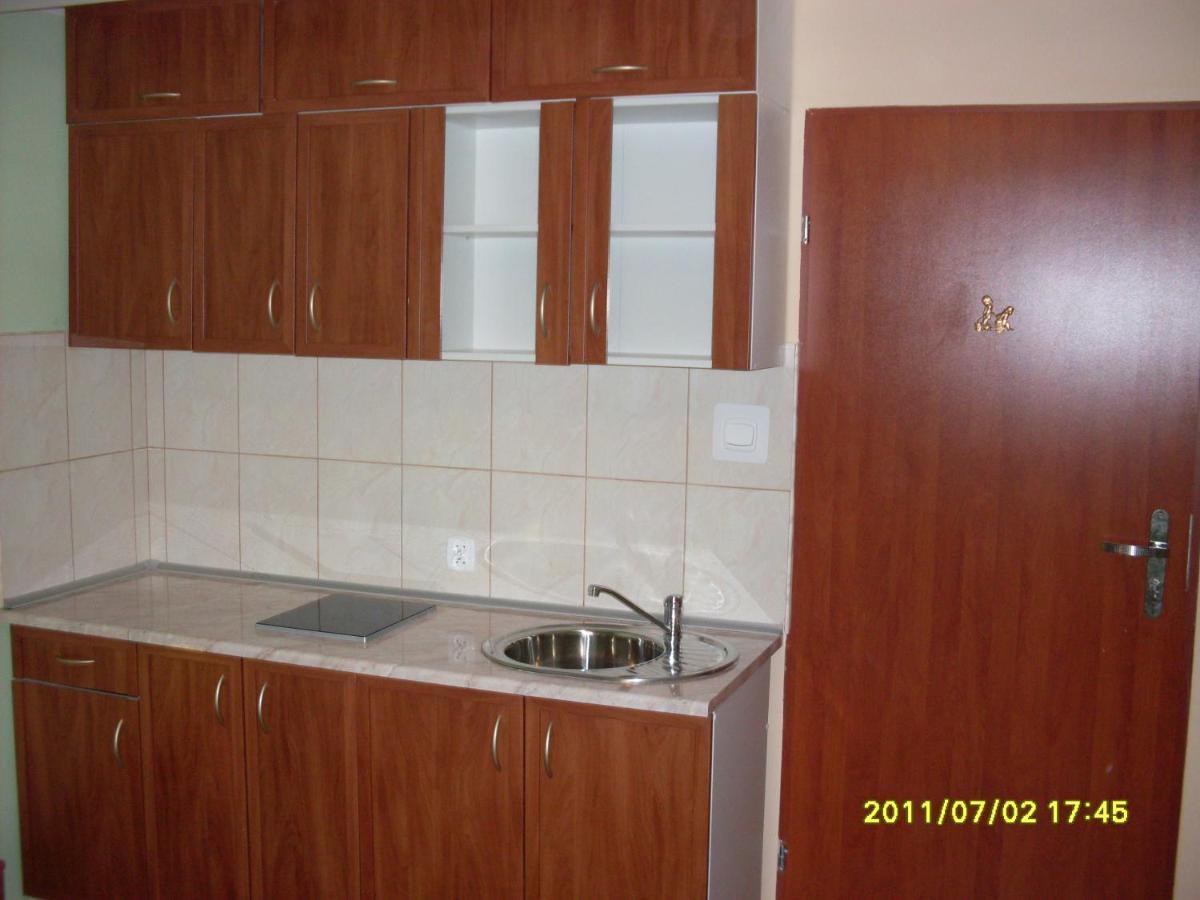 W.Mieczowa Apartment ชวีโนวิชแจ ภายนอก รูปภาพ